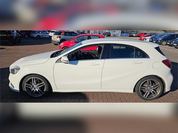 2017 (17) - A180d AMG Line 5dr ++ HALF LEATHER / CAMERA / ULEZ / BLUETOOTH ++