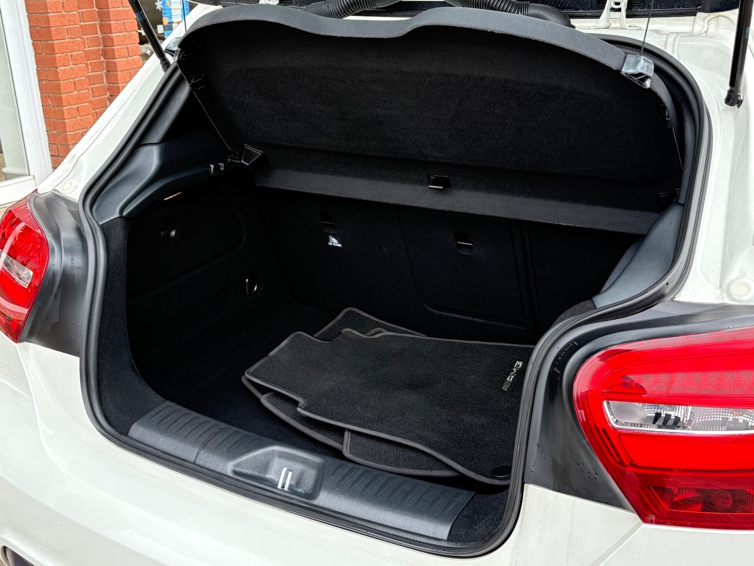 Used Mercedes-Benz A-Class 2017 for sale - 76662903: Photo 25