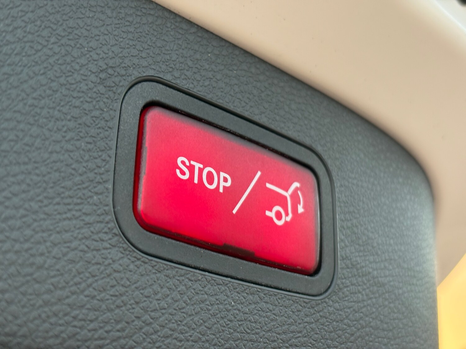 Used Mercedes-Benz GLA 2018 for sale - 76577396: Photo 30