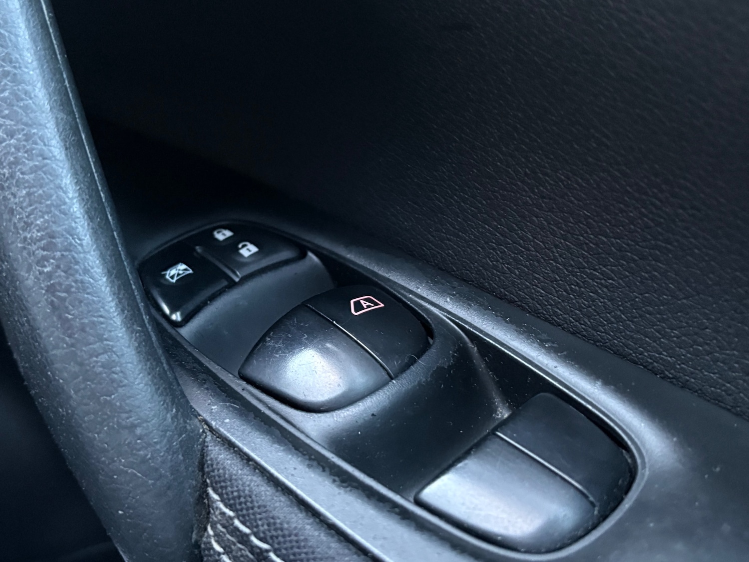 Used Nissan Qashqai 2016 for sale - 76625653: Photo 25