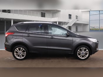 Used Ford Kuga 2016 for sale - 77168003: Photo