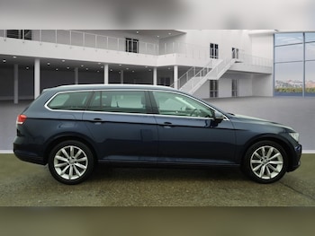 Used Volkswagen Passat 2015 for sale - 77326519: Photo
