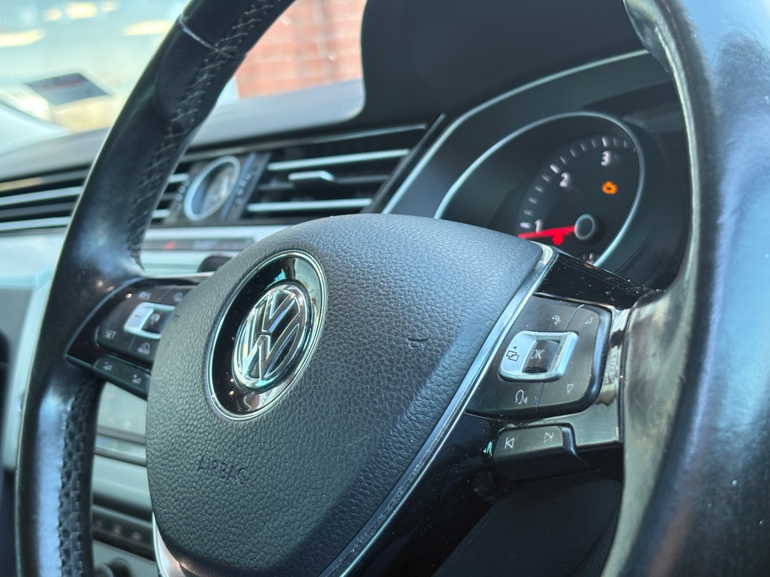 Used Volkswagen Passat 2015 for sale - 77326519: Photo 24