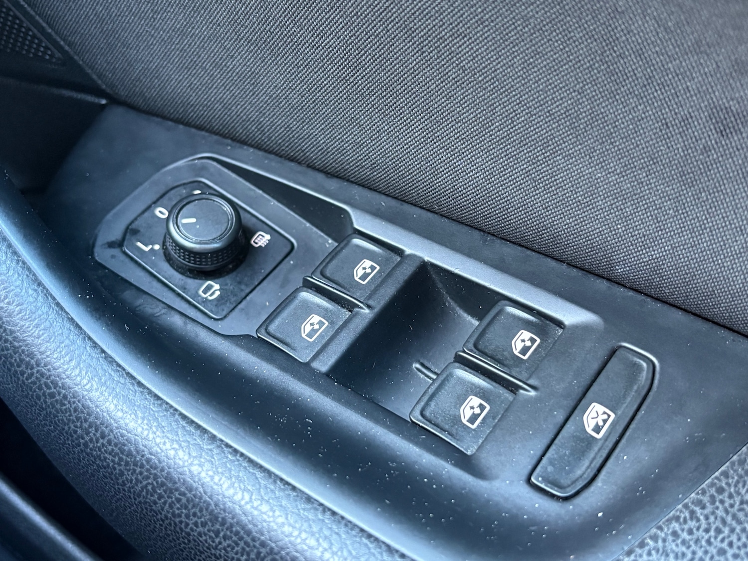 Used Volkswagen Passat 2015 for sale - 77326519: Photo 25