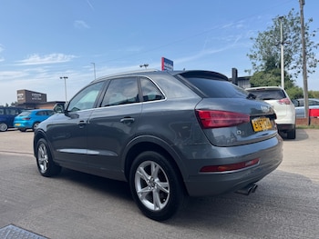 Used Audi Q3 2017 for sale - 75456160: Photo