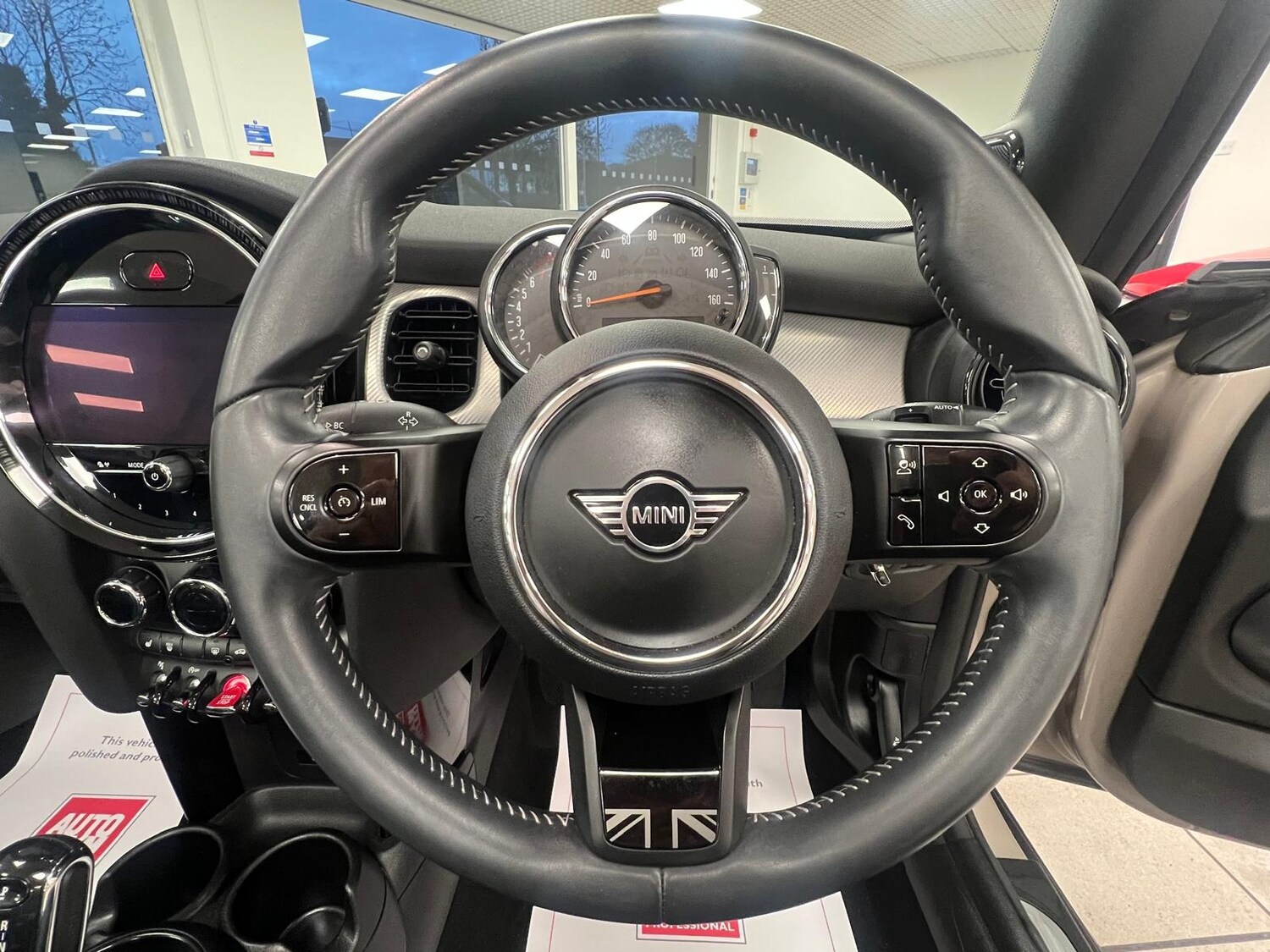 Used MINI Convertible 2022 for sale - 76453146: Photo 11