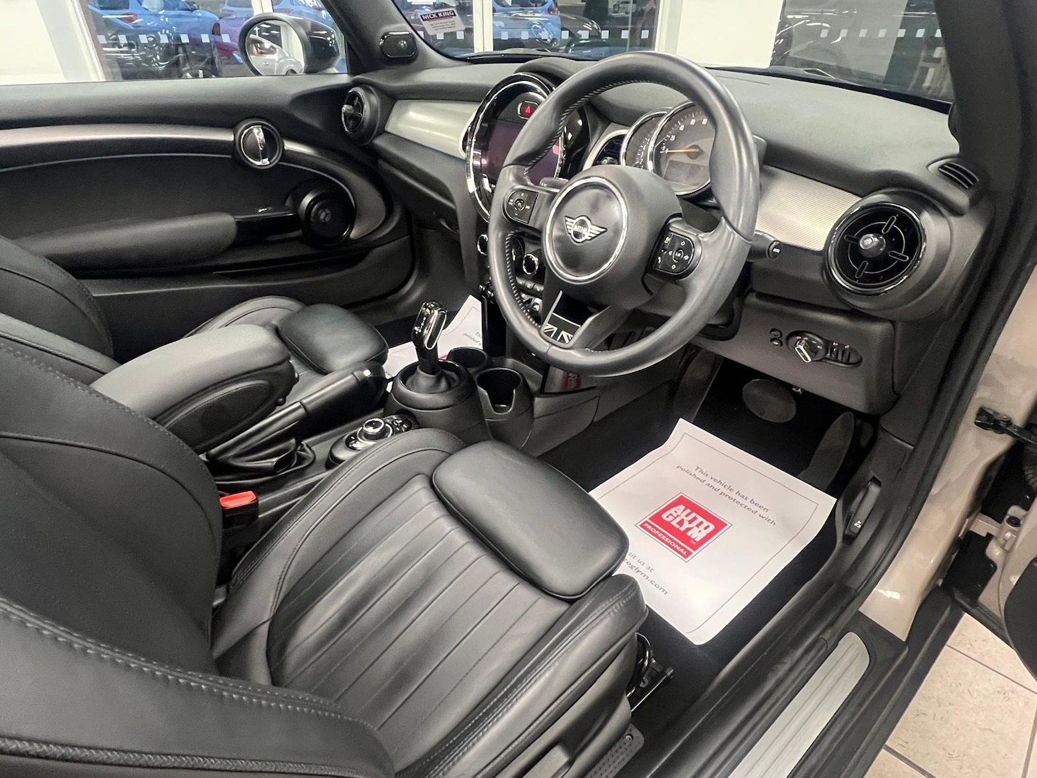 Used MINI Convertible 2022 for sale - 76453146: Photo 3