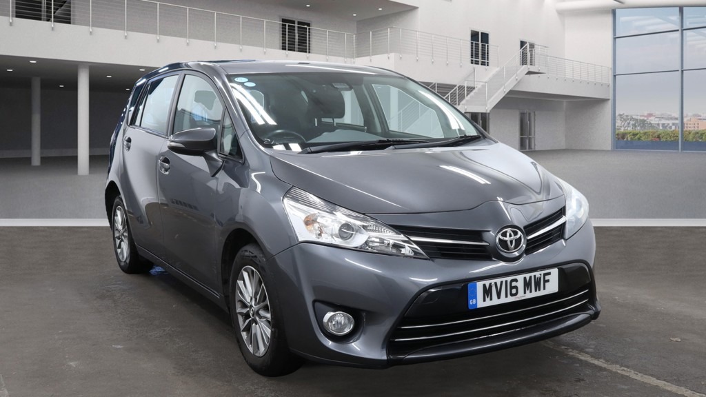 Used Toyota Verso 2016 for sale - 76532160: Photo 3