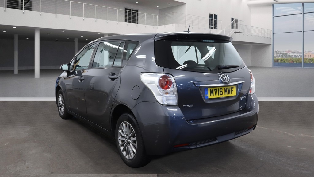 Used Toyota Verso 2016 for sale - 76532160: Photo 5