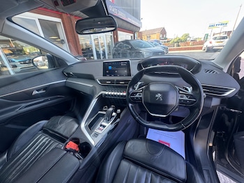 Used Peugeot 3008 2019 for sale - 79352572: Photo