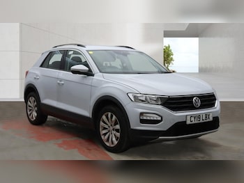 Used Volkswagen T-Roc 2019 for sale - 78329097: Photo