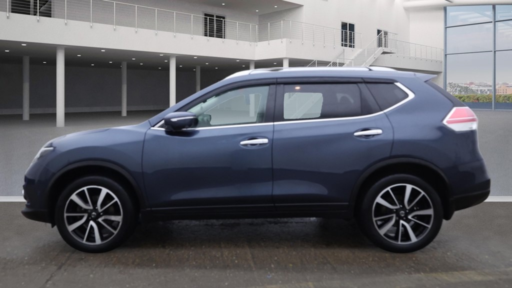 Used Nissan X-Trail 2017 for sale - 76906011: Photo 2