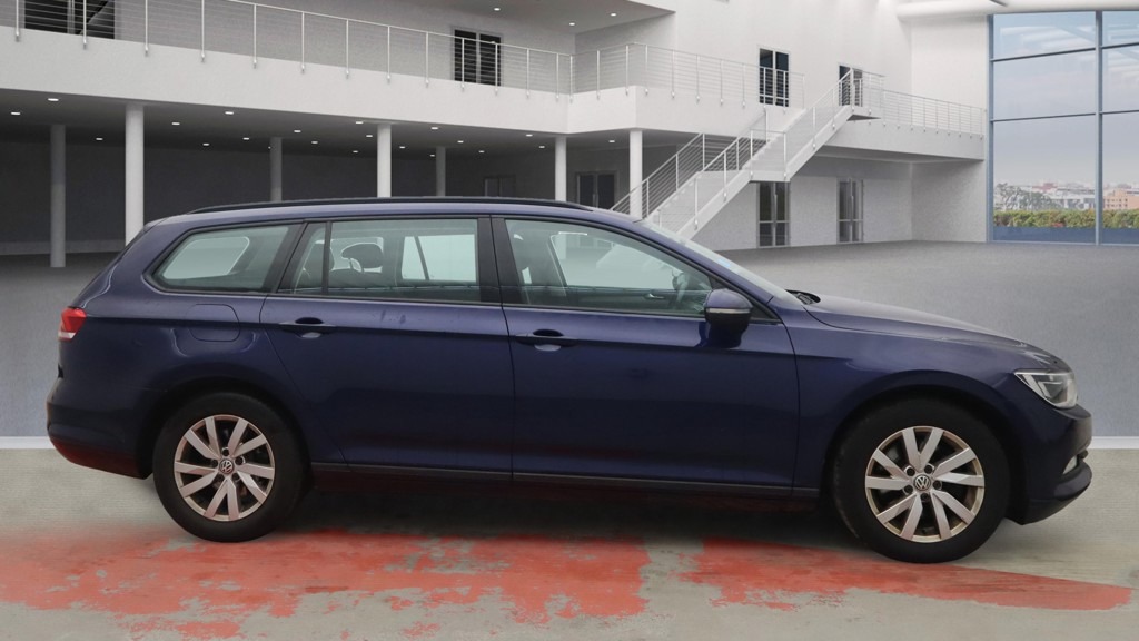 Used Volkswagen Passat 2019 for sale - 76807081: Photo 1