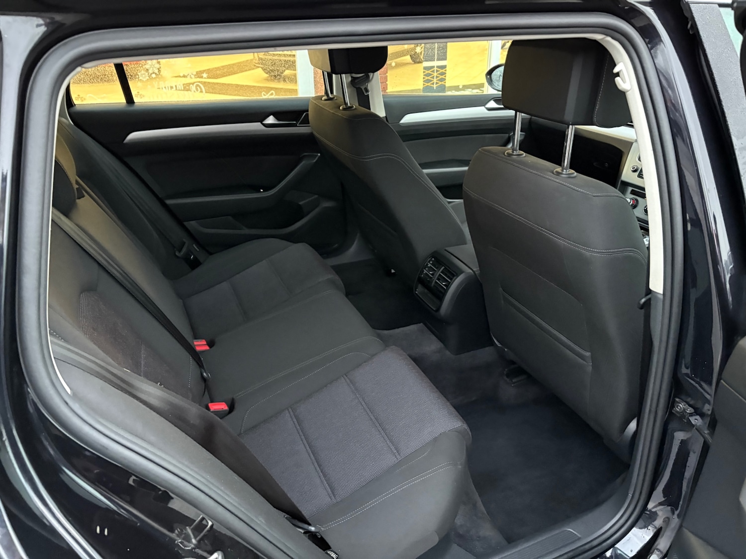 Used Volkswagen Passat 2015 for sale - 76681629: Photo 11