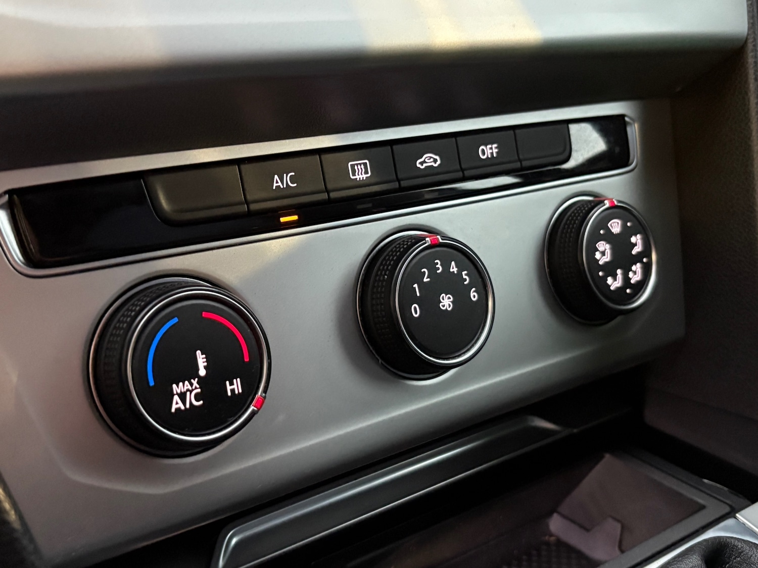 Used Volkswagen Passat 2015 for sale - 76681629: Photo 18