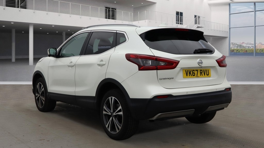 Used Nissan Qashqai 2017 for sale - 77165161: Photo 2
