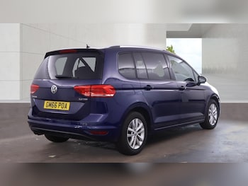 Used Volkswagen Touran 2017 for sale - 79042621: Photo