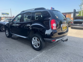 Used Dacia Duster 2014 for sale - 78984178: Photo