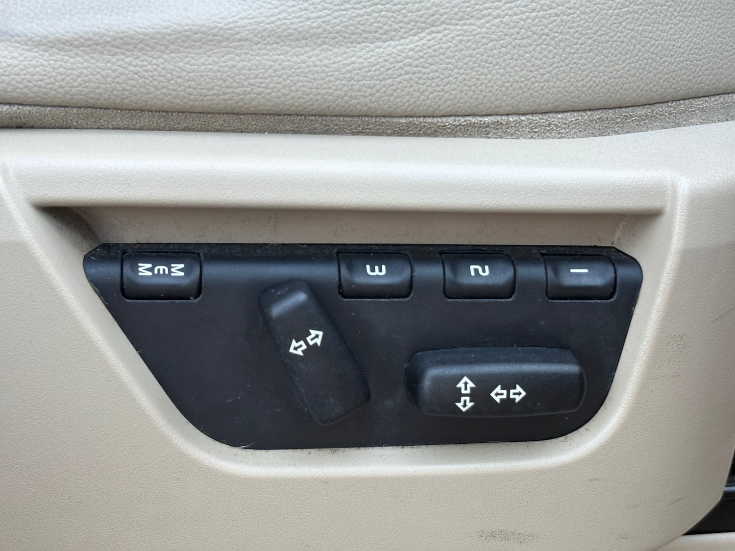 Used Land Rover Freelander 2 2012 for sale - 77718556: Photo 11