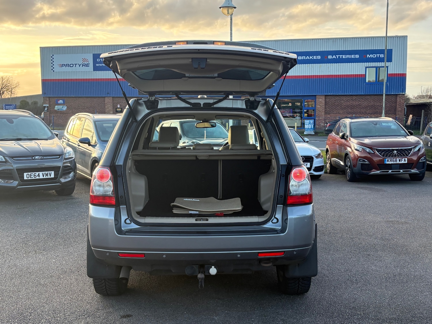 Used Land Rover Freelander 2 2012 for sale - 77718556: Photo 25