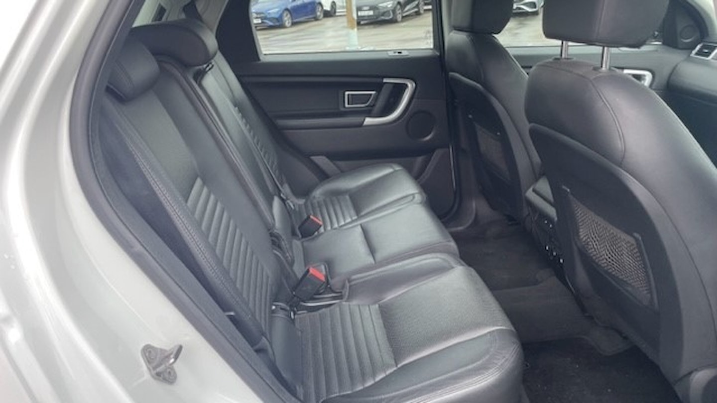 Used Land Rover Discovery Sport 2015 for sale - 76344297: Photo 9