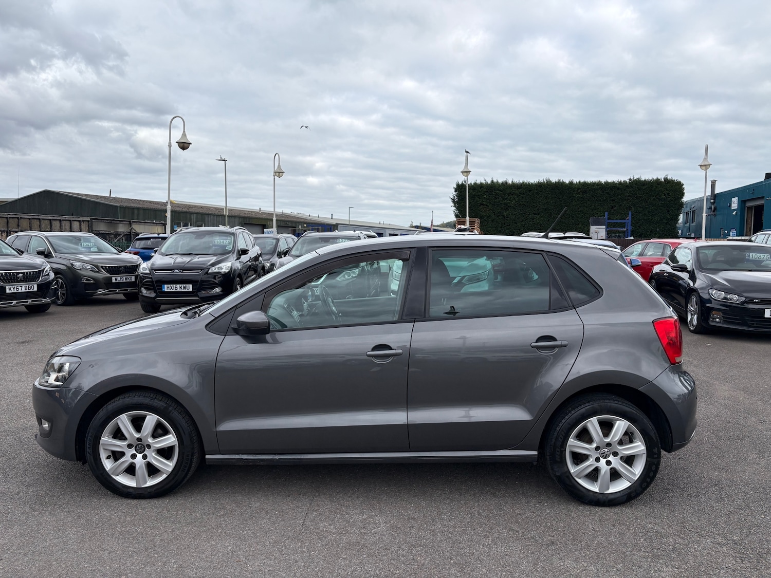 Used Volkswagen Polo 2012 for sale - 76289080: Photo 4