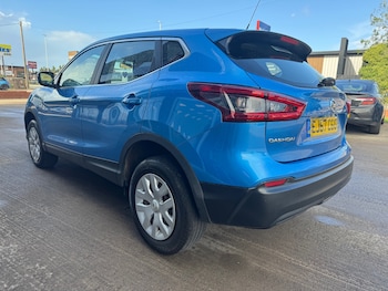 Used Nissan Qashqai 2017 for sale - 76017038: Photo