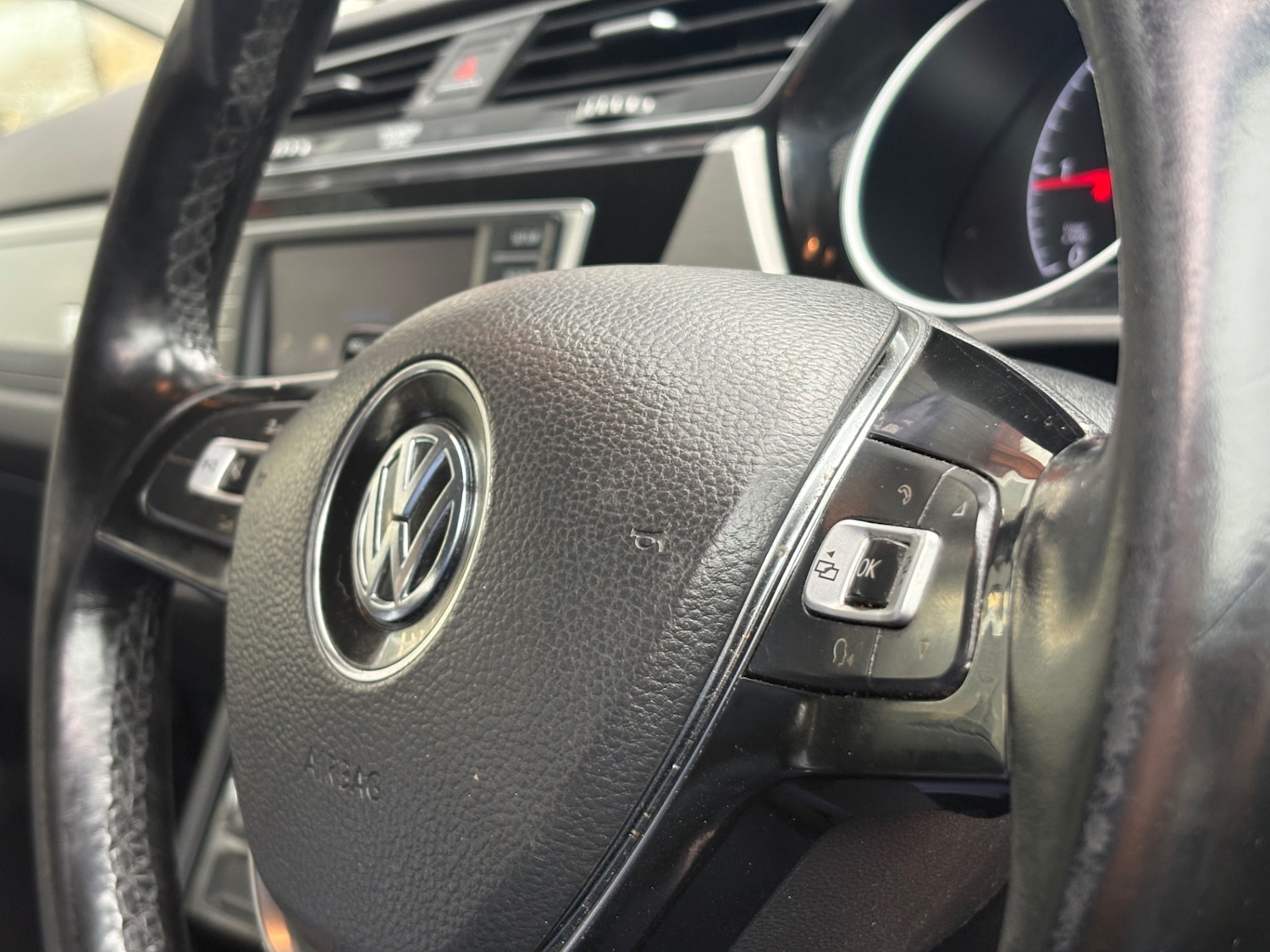 Used Volkswagen Touran 2017 for sale - 76684043: Photo 27