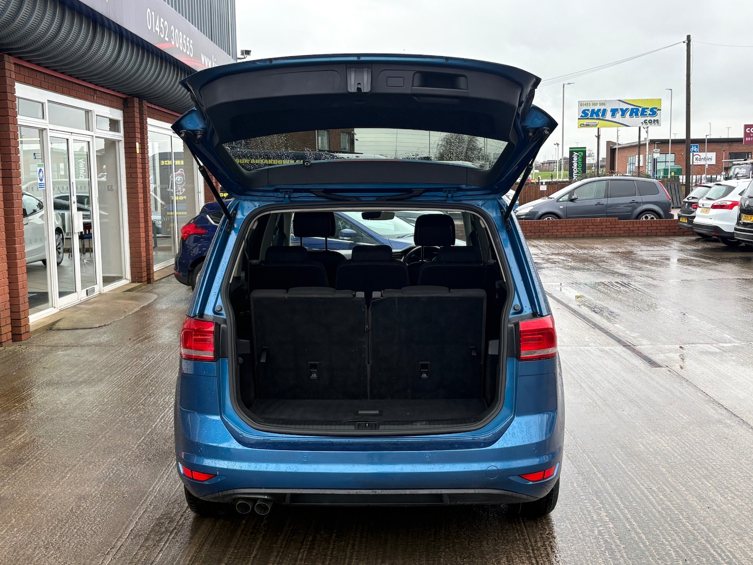 Used Volkswagen Touran 2017 for sale - 76684043: Photo 32