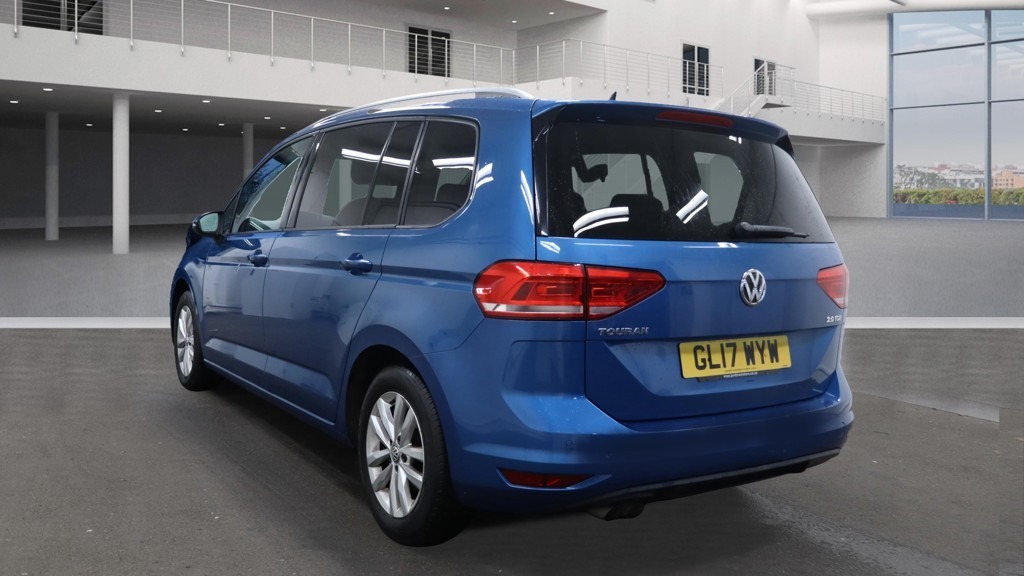Used Volkswagen Touran 2017 for sale - 76684043: Photo 4