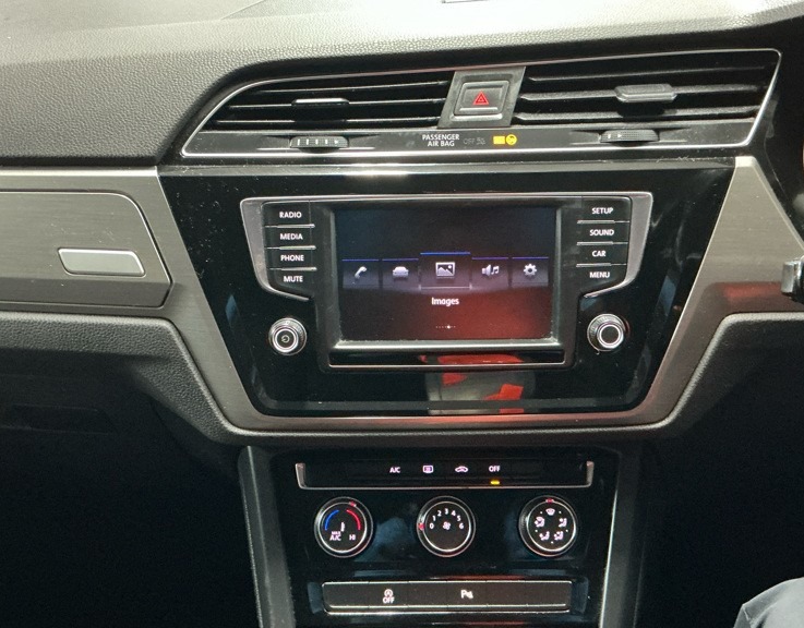 Used Volkswagen Touran 2017 for sale - 76684043: Photo 7