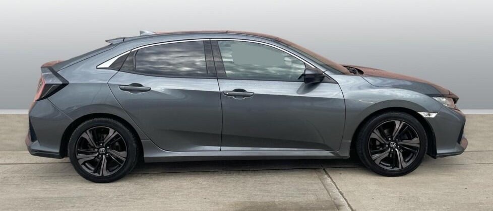 Used Honda Civic 2019 for sale - 76557153: Photo 1