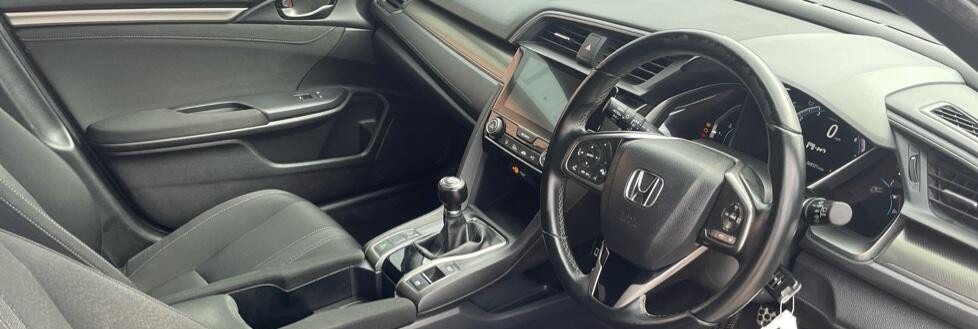 Used Honda Civic 2019 for sale - 76557153: Photo 3