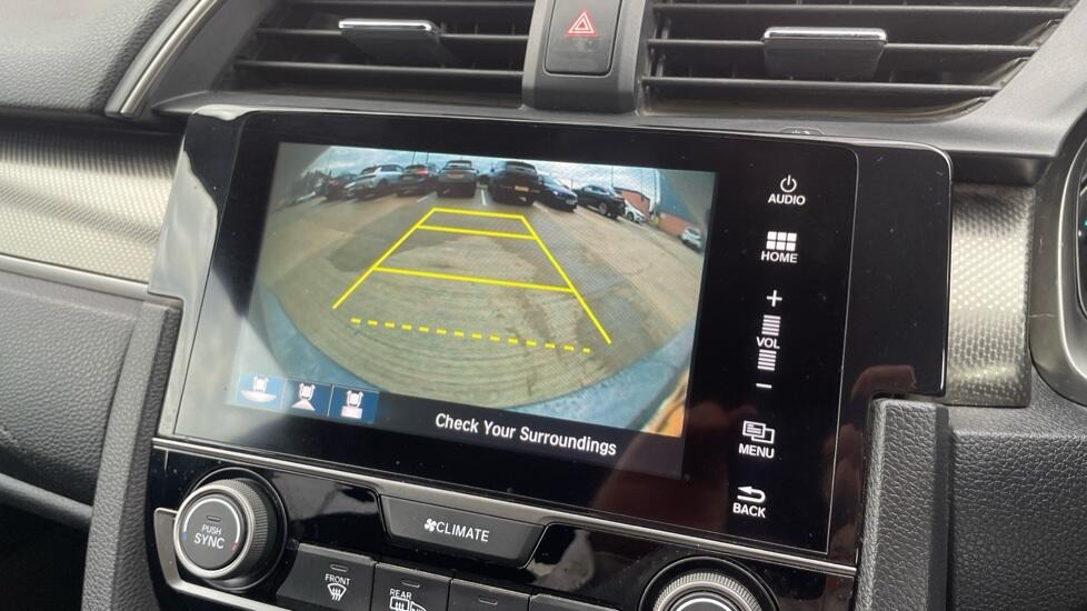 Used Honda Civic 2019 for sale - 76557153: Photo 5