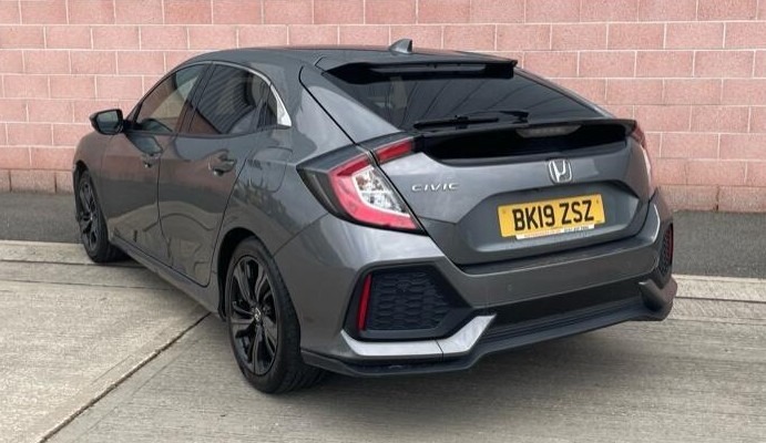 Used Honda Civic 2019 for sale - 76557153: Photo 7