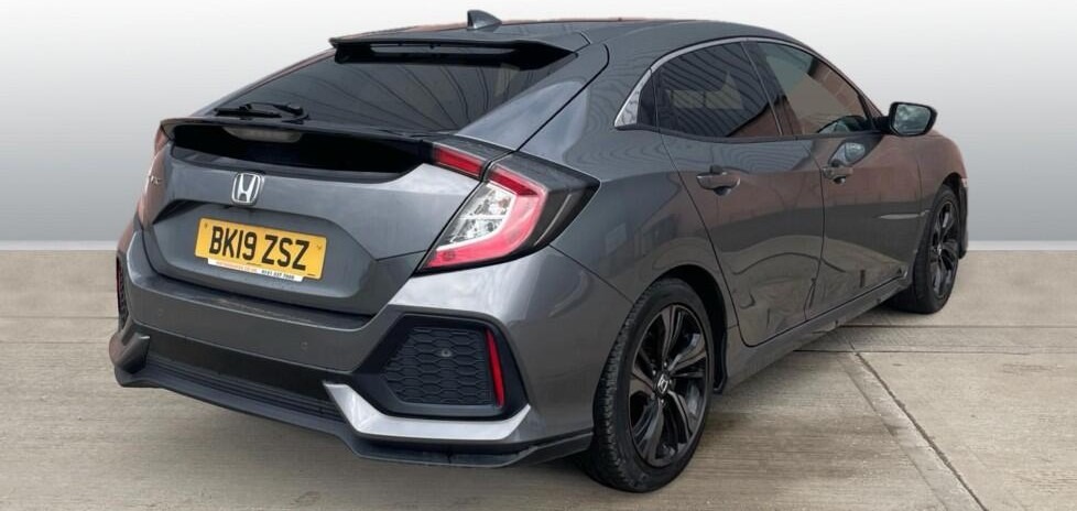 Used Honda Civic 2019 for sale - 76557153: Photo 9