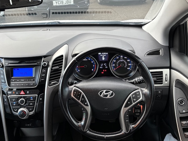 Used Hyundai i30 2013 for sale - 76316870: Photo 11