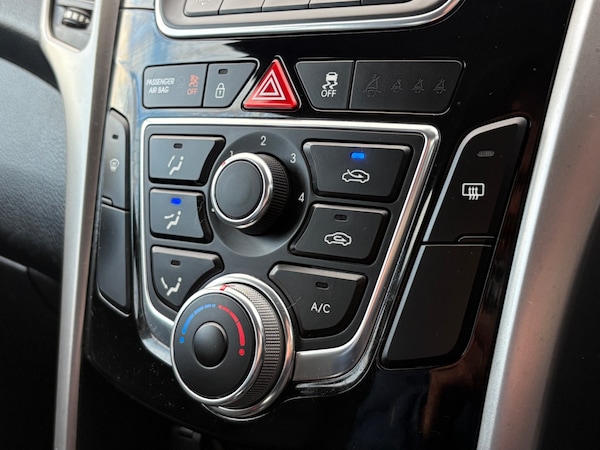 Used Hyundai i30 2013 for sale - 76316870: Photo 19