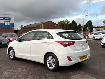 Used Hyundai i30 2013 for sale - 76316870: Photo 2
