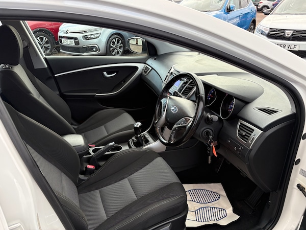 Used Hyundai i30 2013 for sale - 76316870: Photo 3