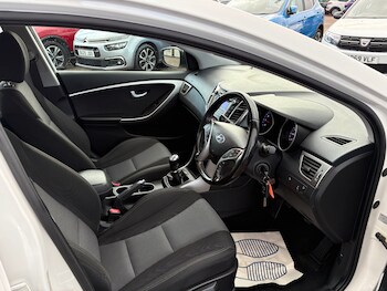 Used Hyundai i30 2013 for sale - 76316870: Photo 3