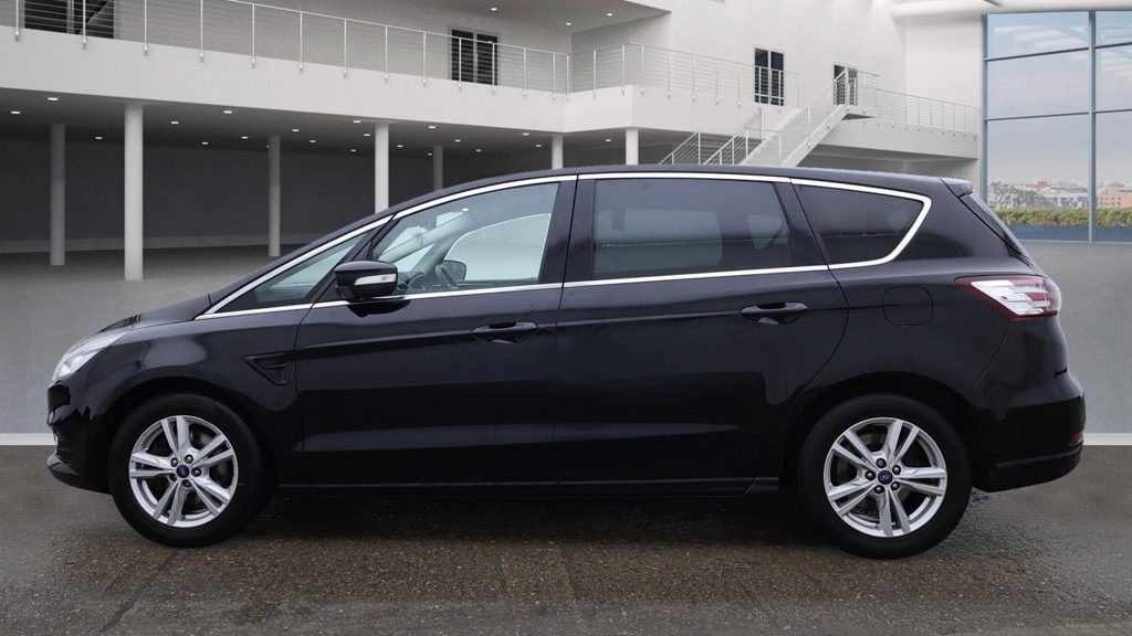 Used Ford S-Max 2017 for sale - 76533675: Photo 2