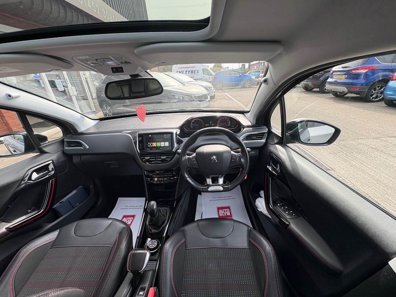 Used Peugeot 2008 2017 for sale - 76177133: Photo 11