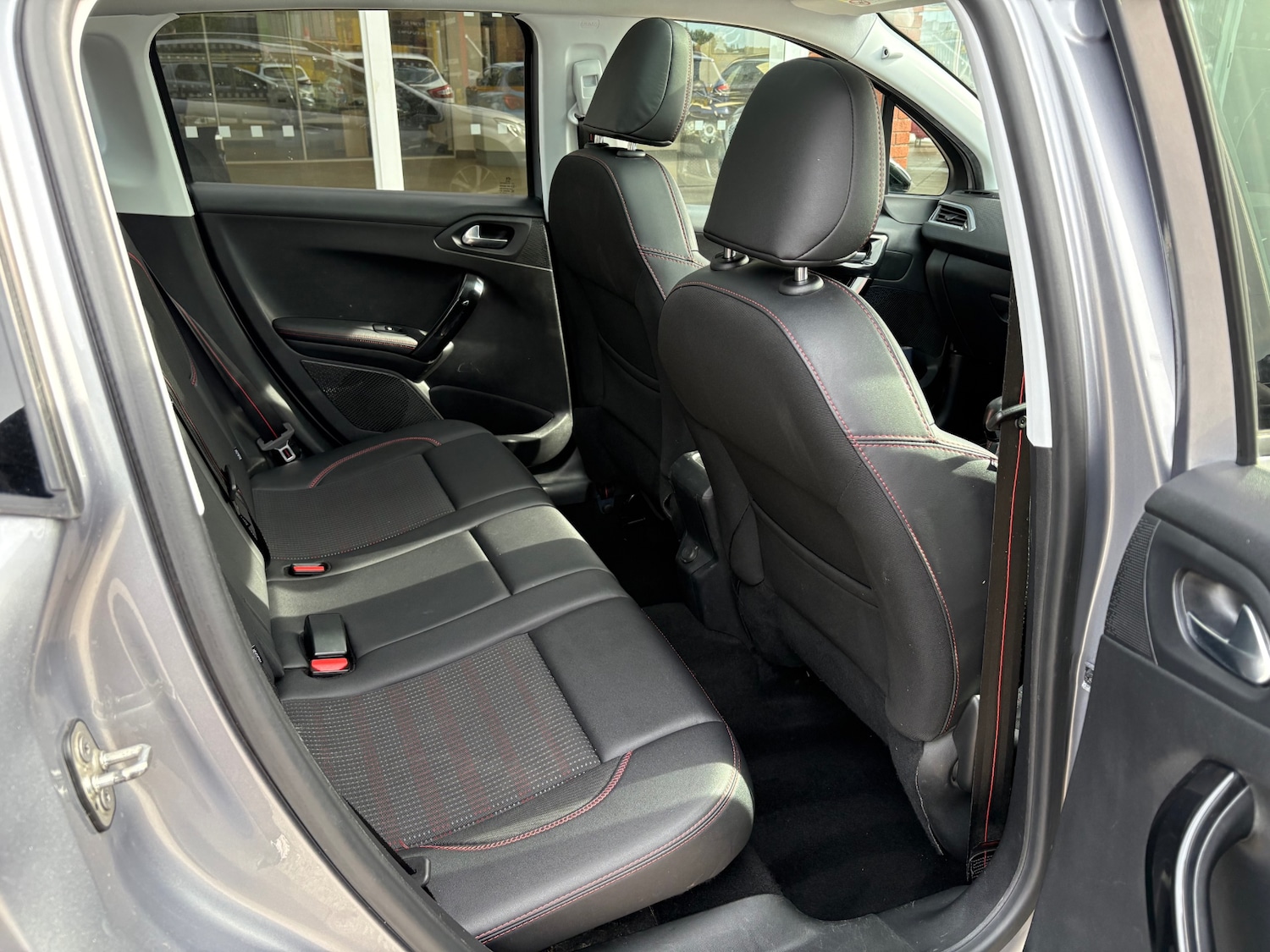 Used Peugeot 2008 2017 for sale - 76177133: Photo 13