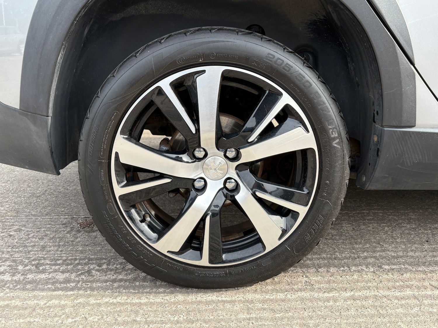 Used Peugeot 2008 2017 for sale - 76177133: Photo 24