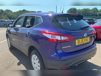 Used Nissan Qashqai 2015 for sale - 79355801: Photo