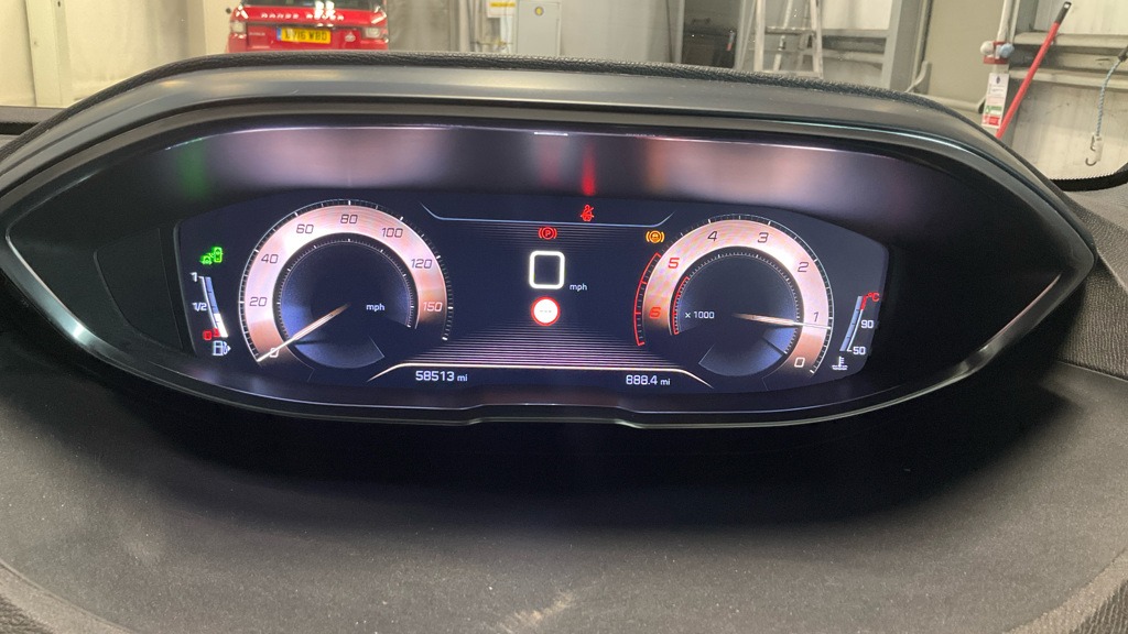 Used Peugeot 3008 2018 for sale - 76413919: Photo 9