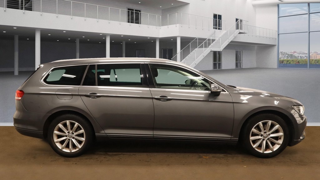 Used Volkswagen Passat 2017 for sale - 76421831: Photo 1