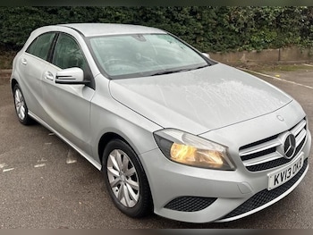 2013 (13) - A180 CDI BlueEFFICIENCY SE 5dr ++ 20 TAX / 74.3 MPG / SAT NAV ++