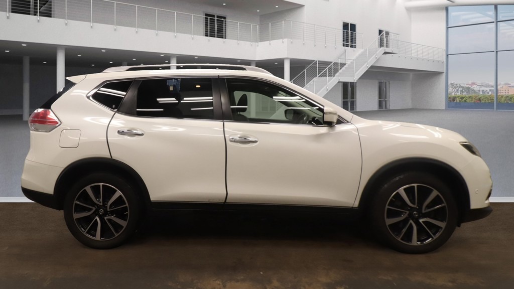 Used Nissan X-Trail 2017 for sale - 76878118: Photo 1